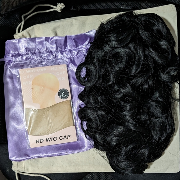 Short Curly Wigs - Picture 7 of 10